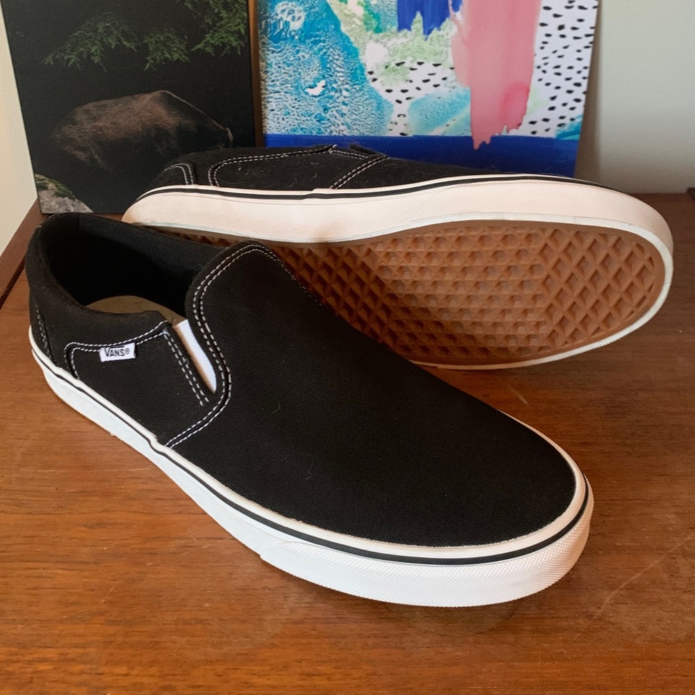 US Men’s Size 11 Vans